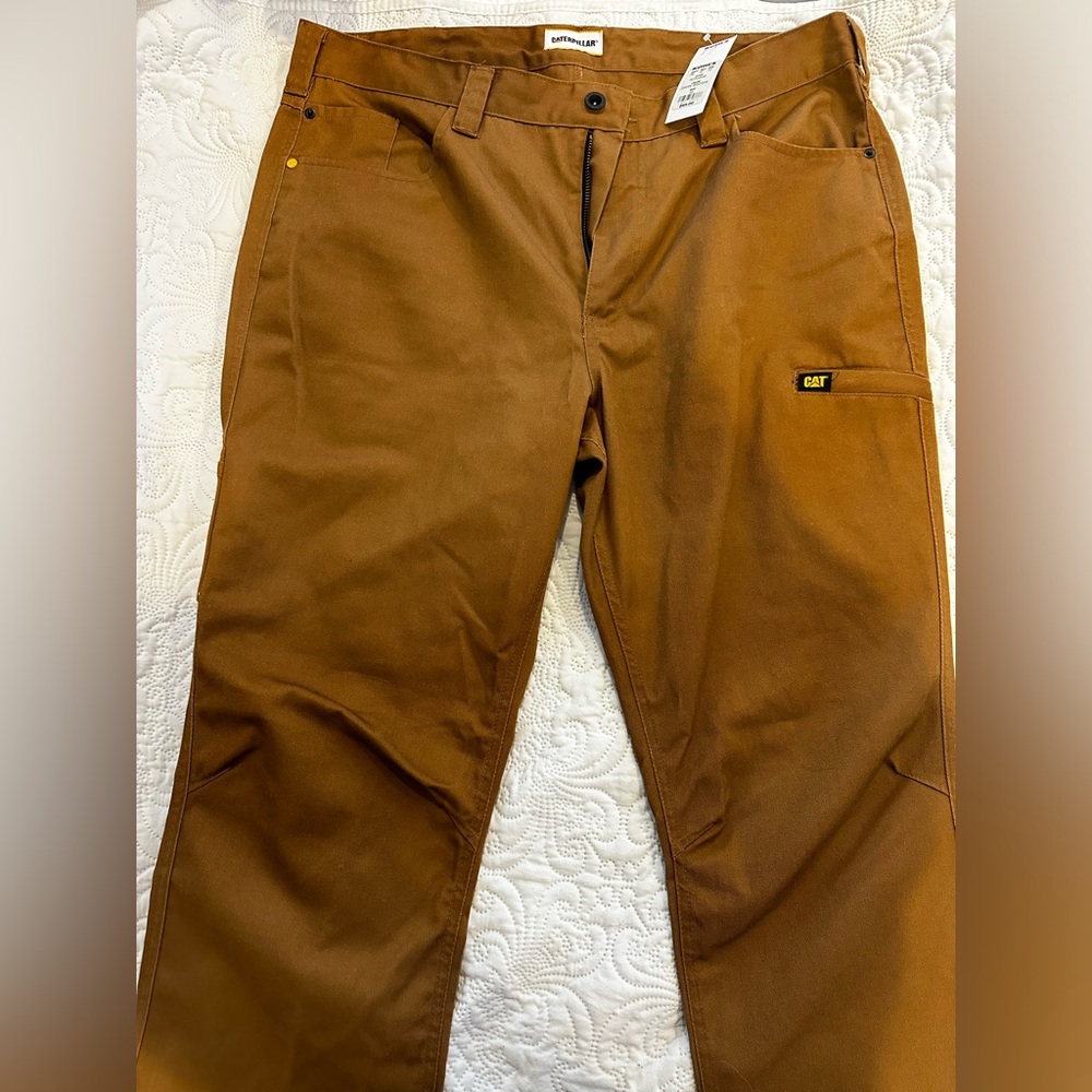 NWT Catepiller S38 Khaki Pants